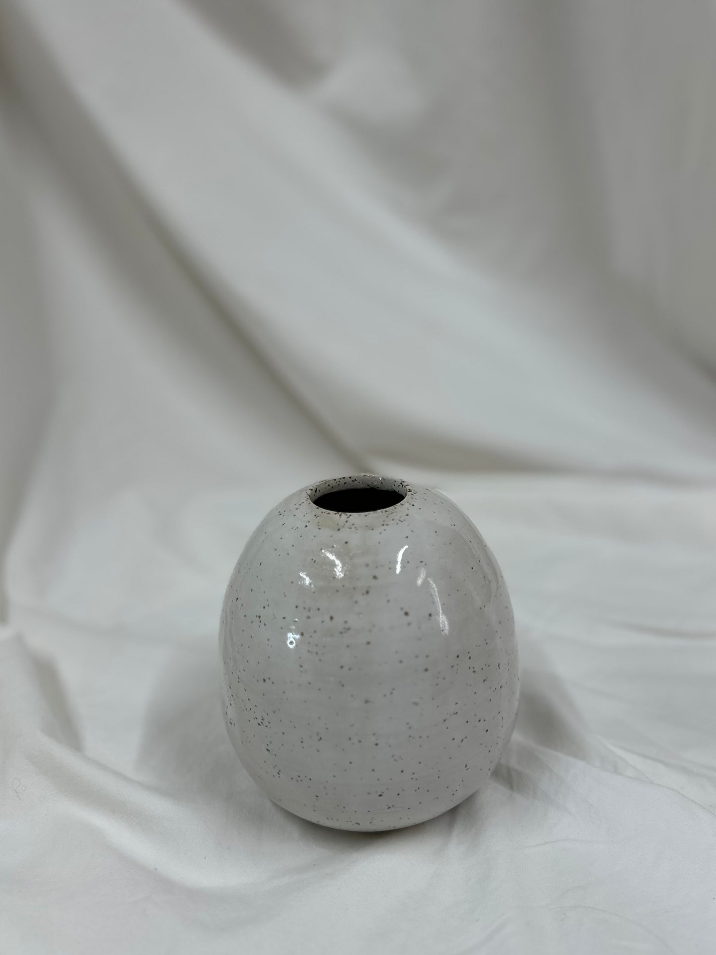 Pebble Vase 18